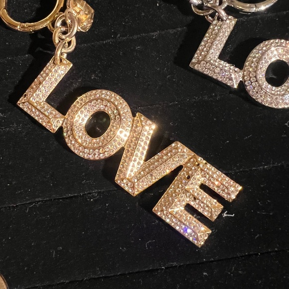 Michael Kors LOVE purse charms and Coach Key Fob Bundle w/ white bag included - Picture 4 of 13